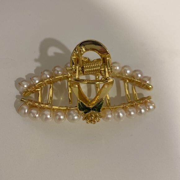 White Pearl Hairpin - Picture 5 of 5